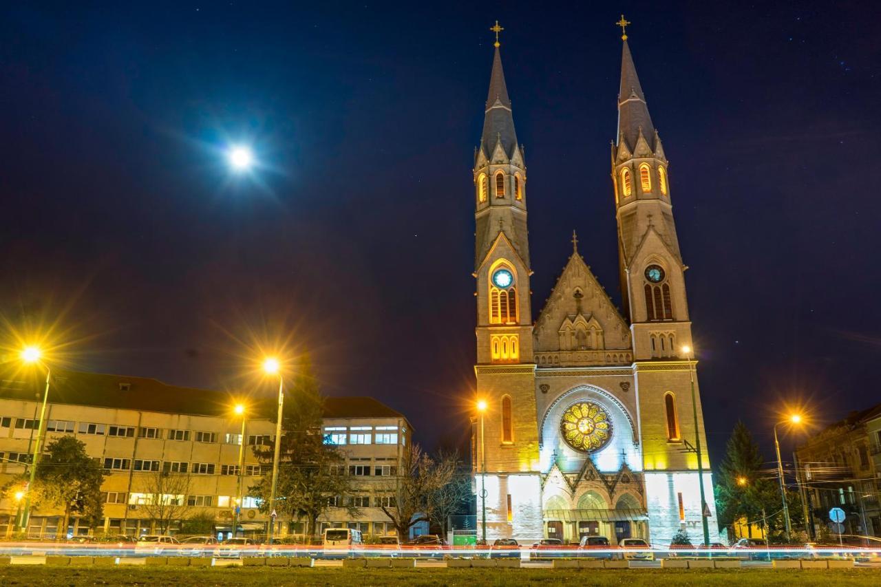 Take Pro Timisoara Apartment Luaran gambar